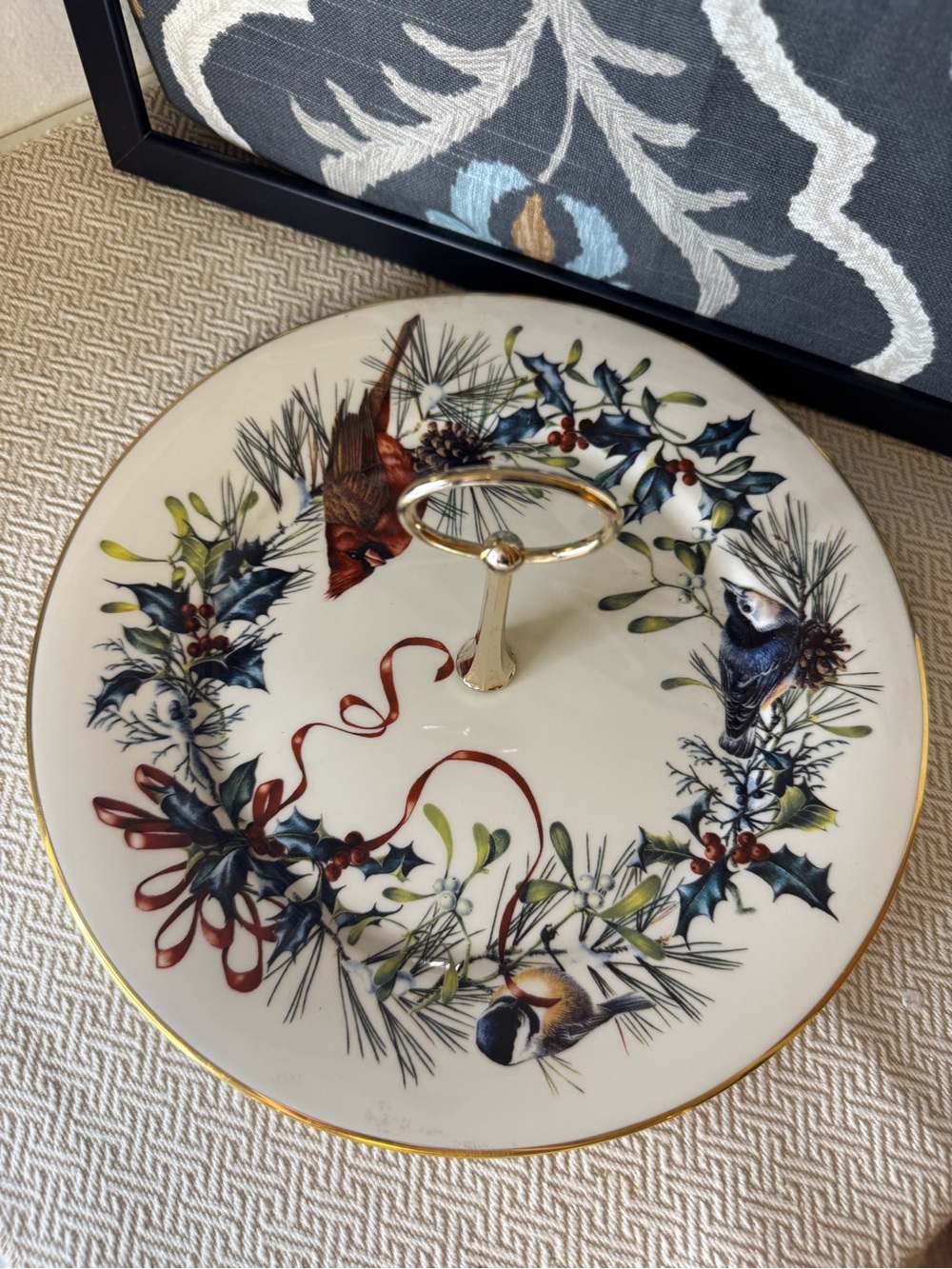 Lenox White and Gold Ceramic Two-Tier Serving Stand with Holiday Bird Wreath